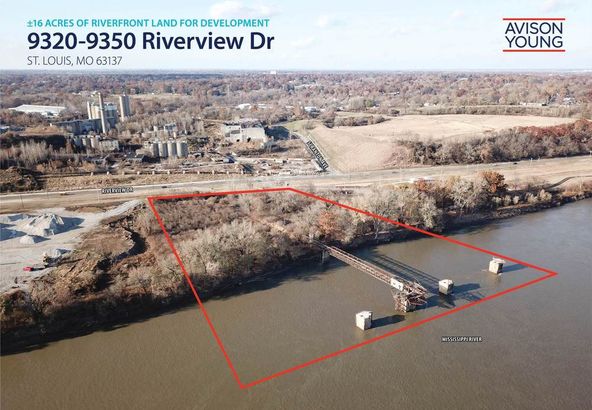 9320-9350 Riverview Dr, Saint Louis, MO 63137